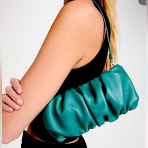 STAUD bean bag PERFECT condition